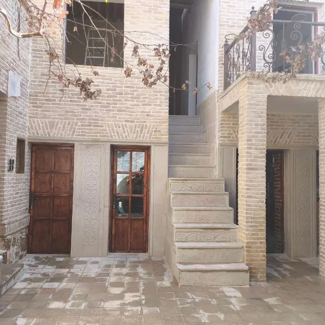 همخونه میشم .نیاز به منزل دارم .خیلی فوری