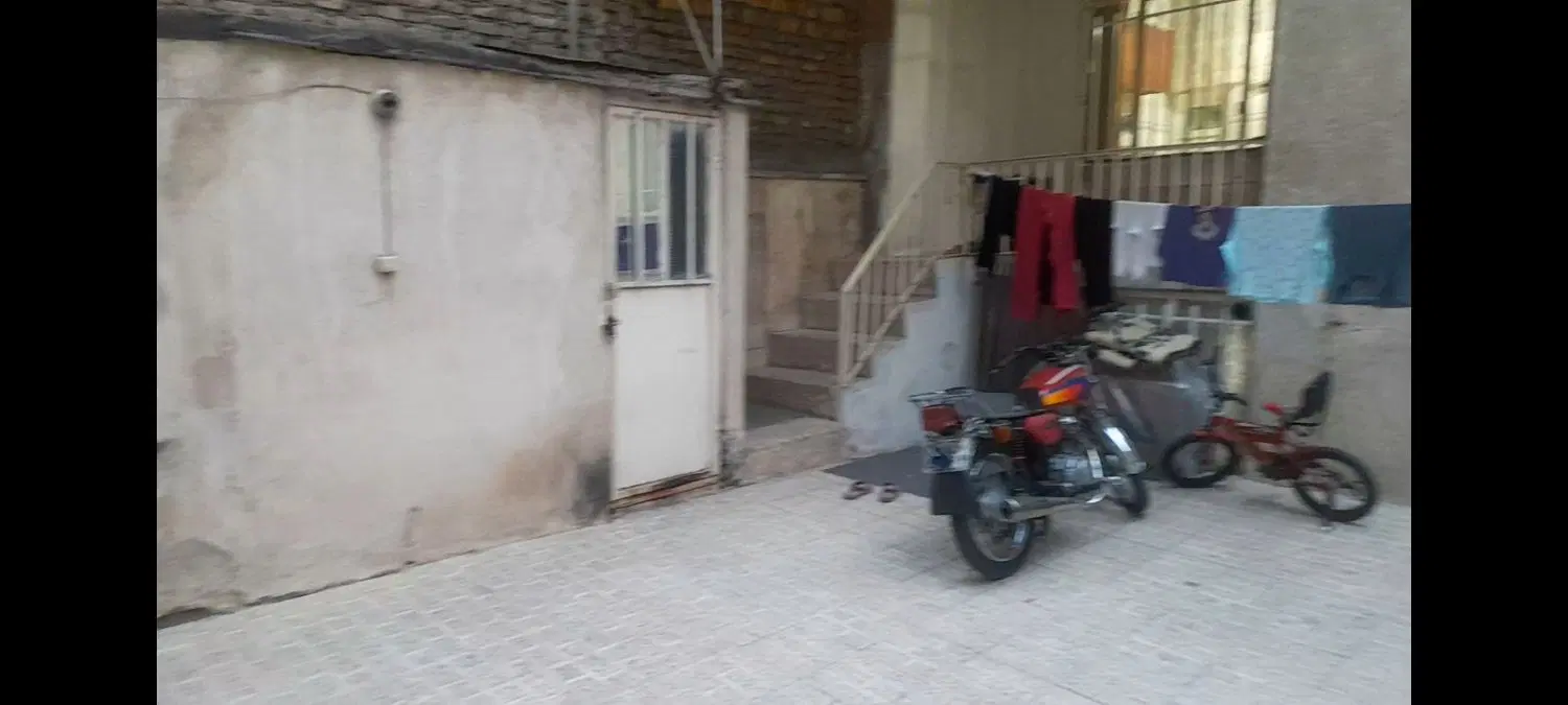 ویلایی  ۹۰متری گاز  حبیب مظاهر