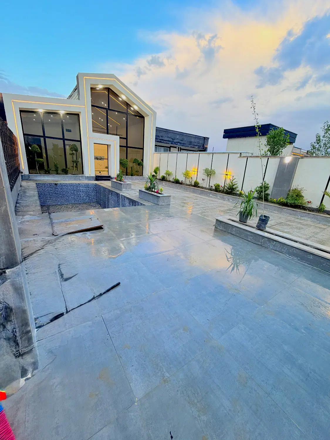 ویلای سوییسی لاکچری نوساز