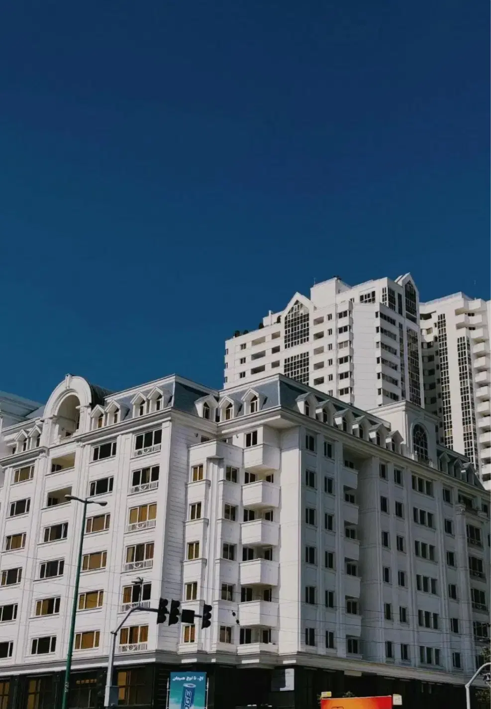 فروش واحد ۱۰۰ متری برج دوبرال شهرک غرب