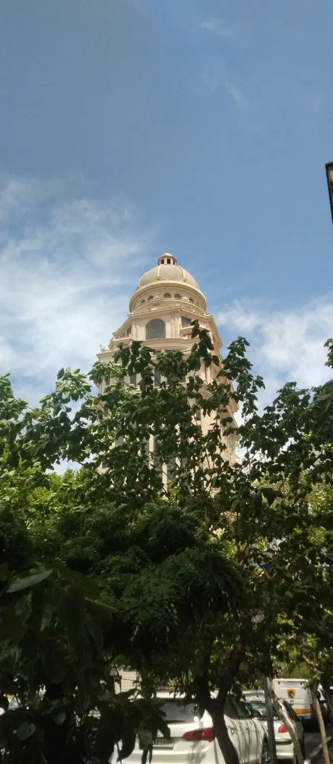 ۲۰۰ متر پارک وی _ حیاط در اختیار