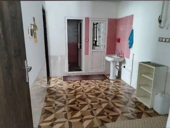 سوئیت اجاره‌ای اورامان تخت