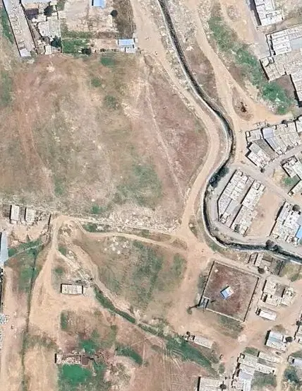 زمین دره گرم