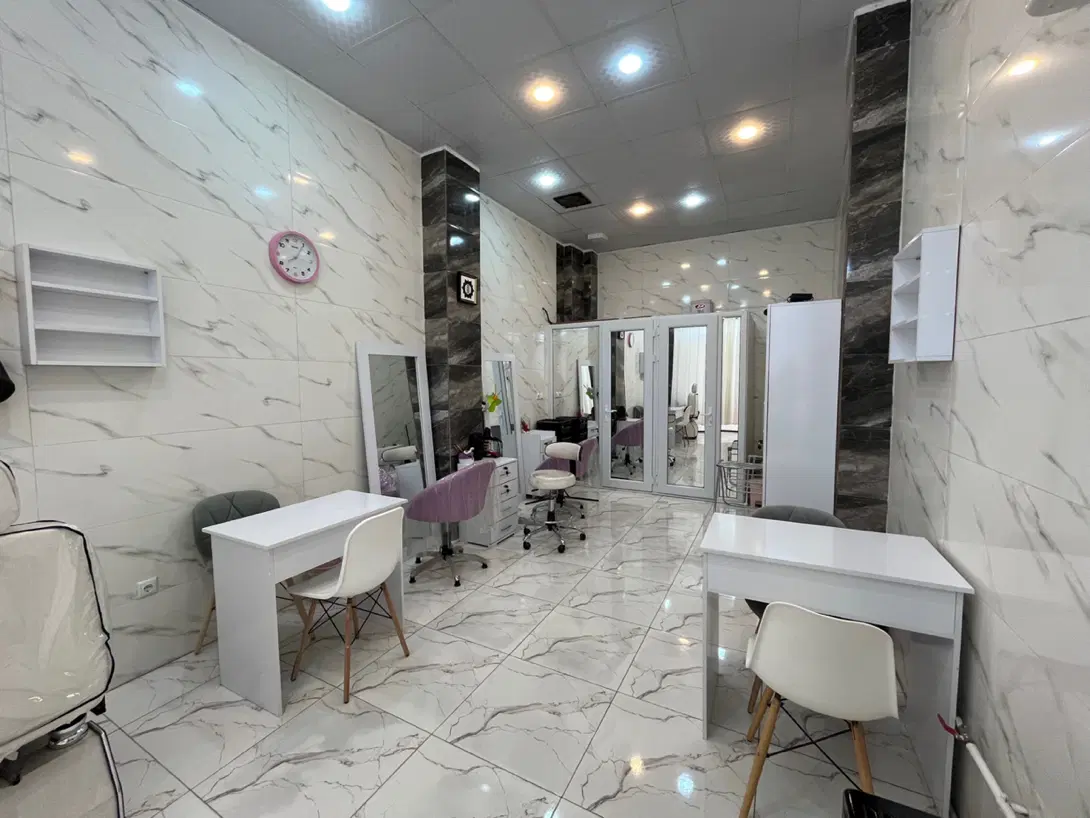 اجاره میز ناخن و اجاره صندلی