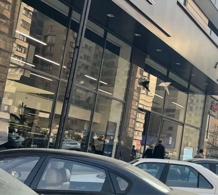 مغازه ۱۸ متر_پاساژ سروستان میدان کاج_سعادت آباد