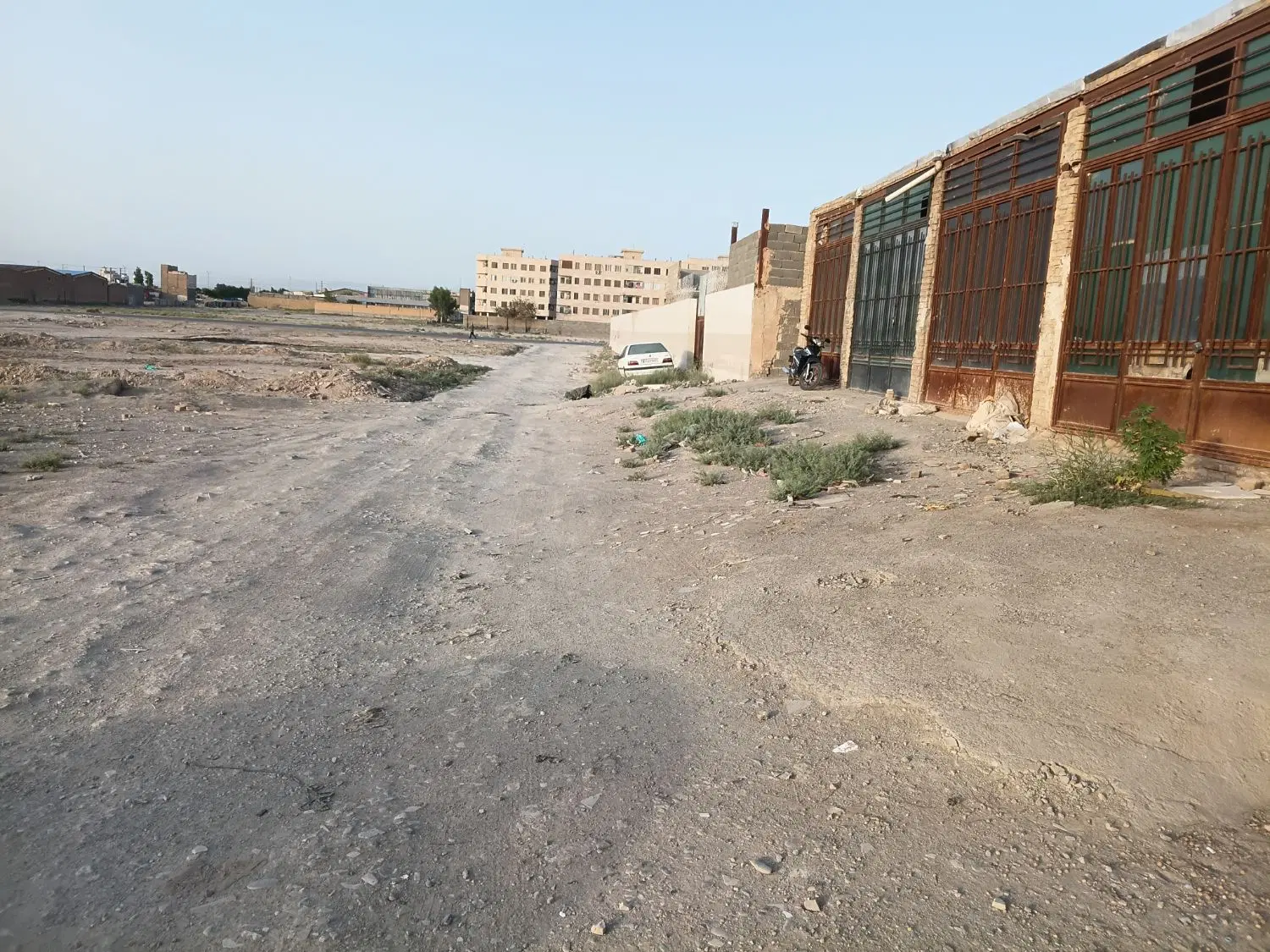 مغازه ۹۰ متری خیرآباد روبروی تالار سروستان