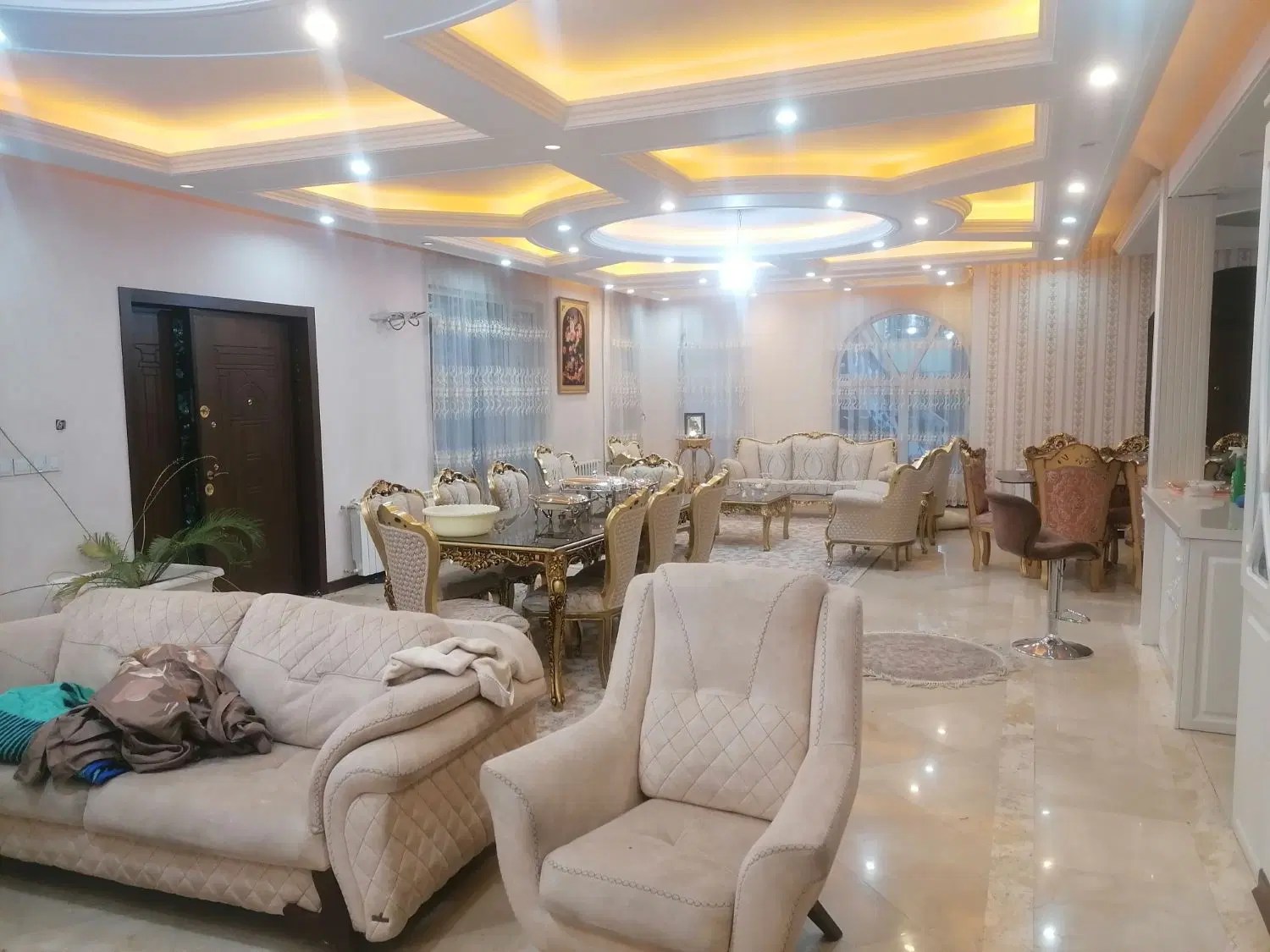 باغ ویلای سه بر دماوند گیلاوند