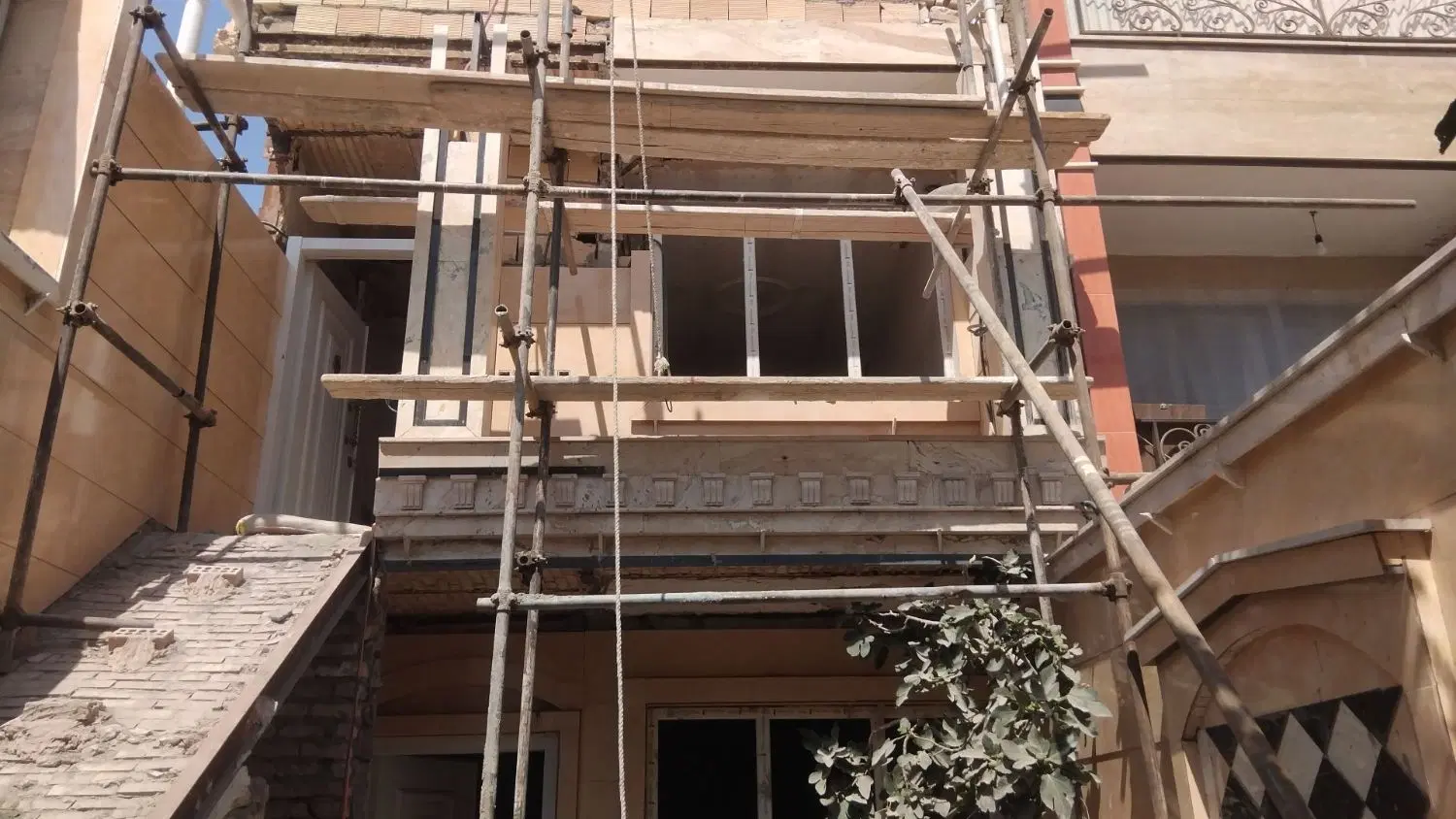 منزل مسکونی