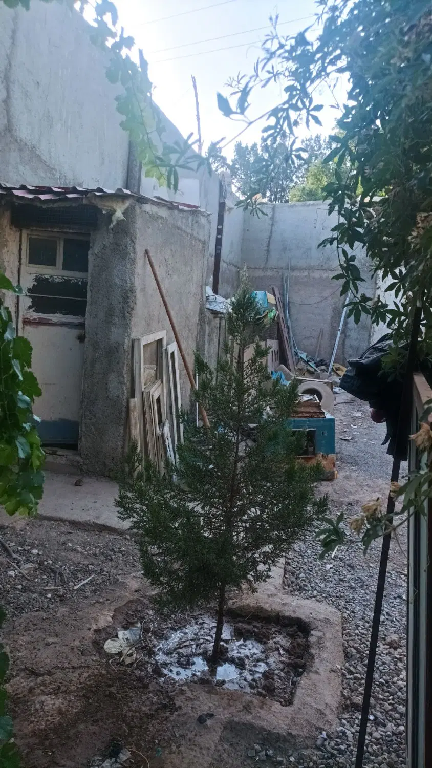 باغچه قدیمی ساخت به متراژ230متر
