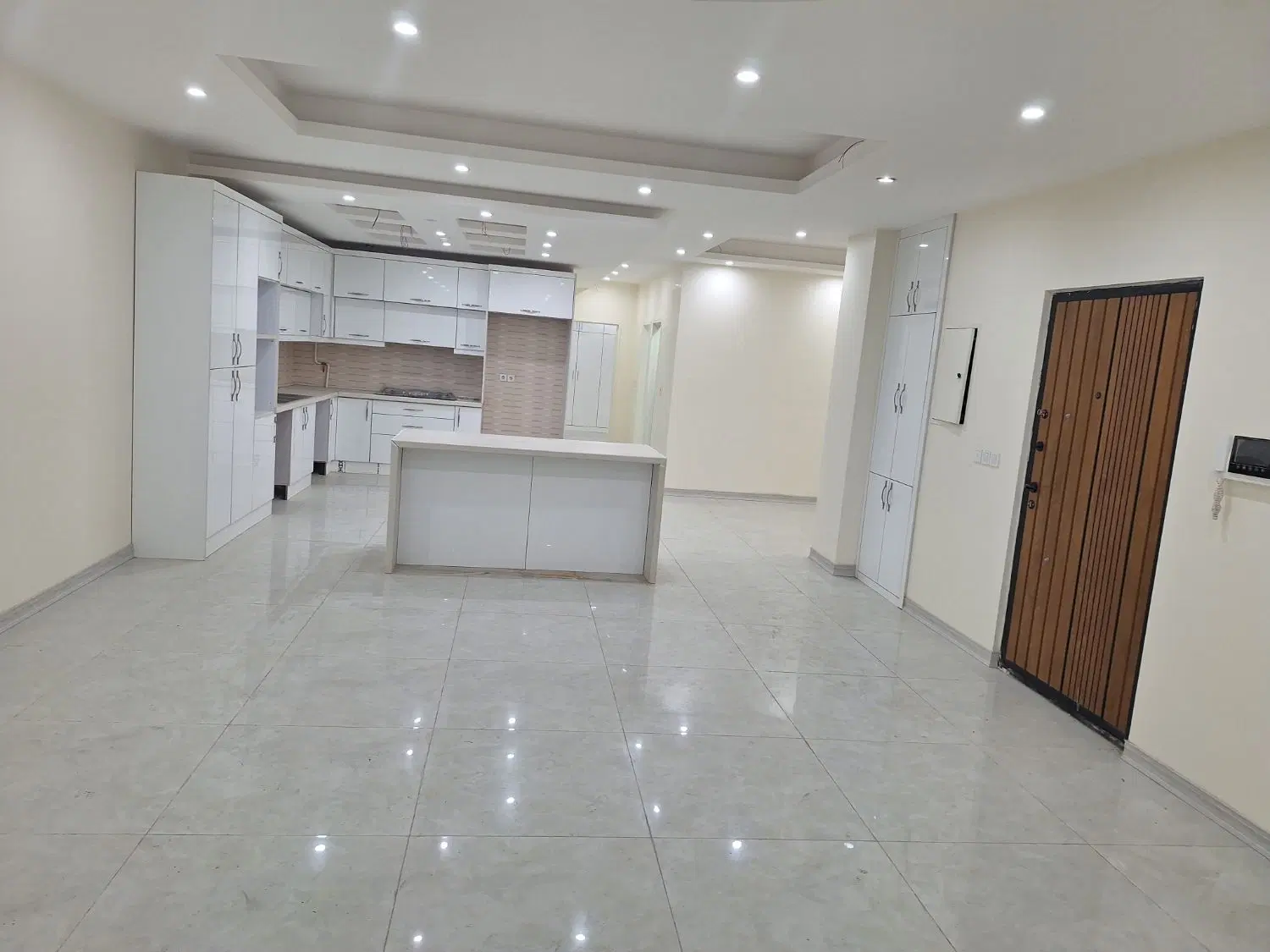 تک واحده که جای بسیار. اقبال