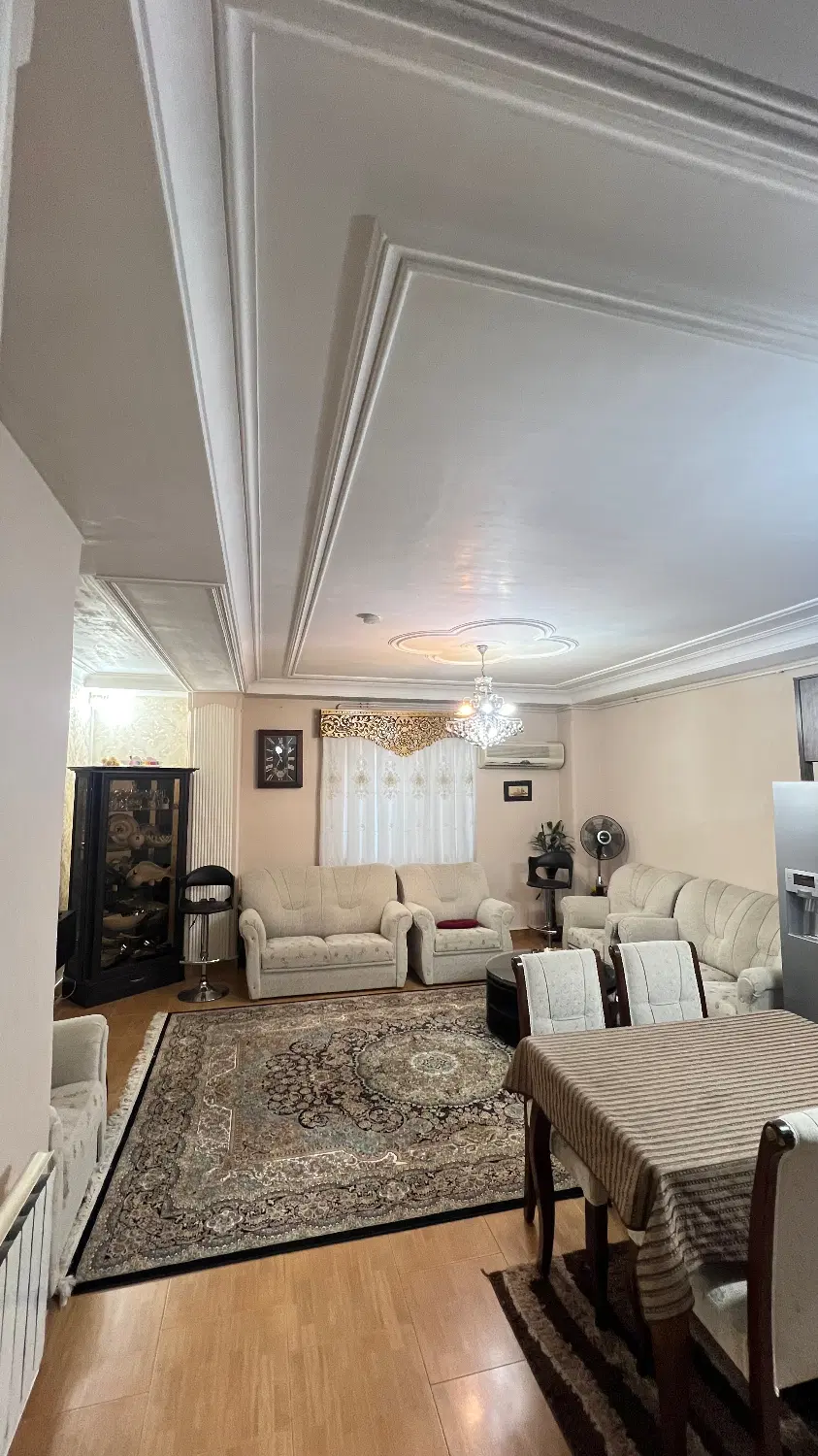 واحد ۹۴ متری سند
