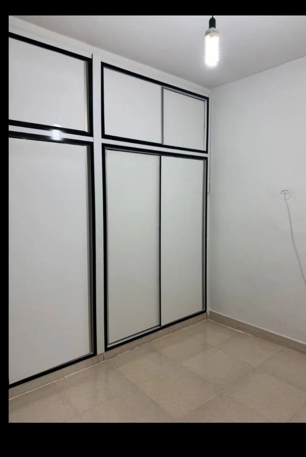 فروش یک ساختمان ۲طبقه طبقه اول فروشی