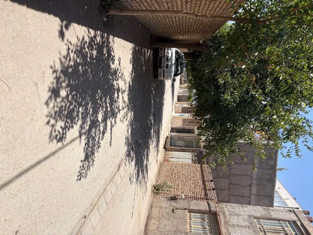 خانه نیمه ساخت