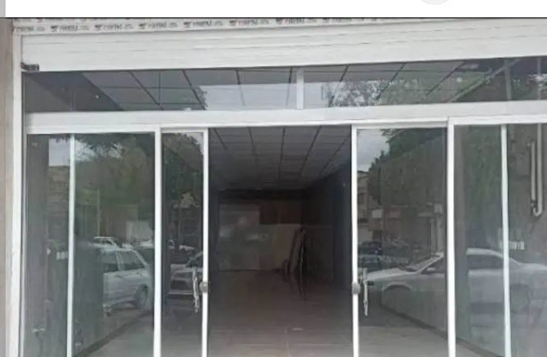 مغازه واقع در چهارراه شفا