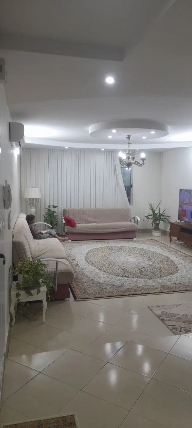 آپارتمان ۱۳۵متری سنددارکریمی