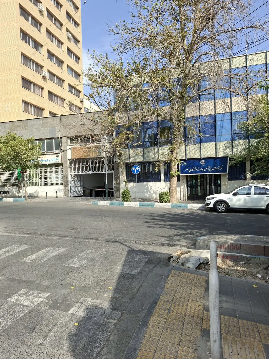 ۱۲۰متر مربع آپارتمان .بر جنت آباد .فروش