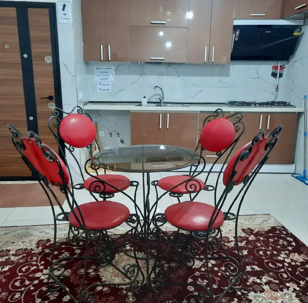 سوییت در بندرگز