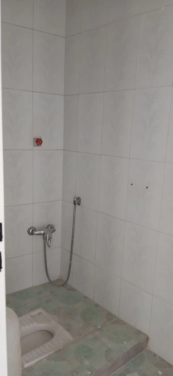 خانه در حکم اباد به فروش میرسد