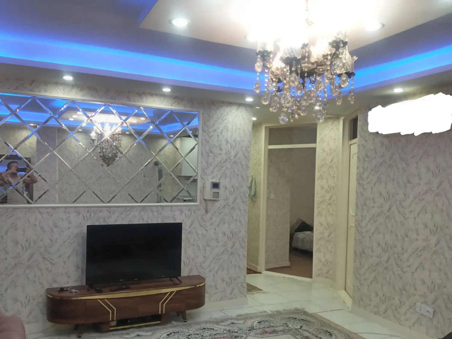 آپارتمان ۵۹ متری سند دار