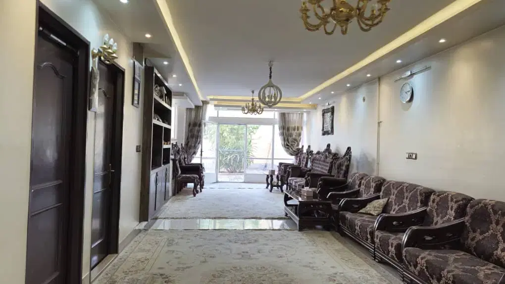 فروش و معاوضه منزل مسکونی ۳ طبقه