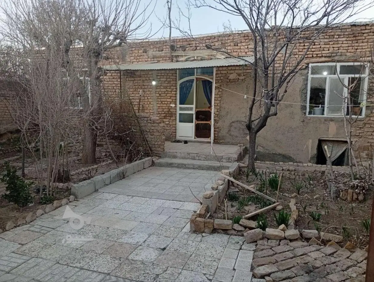 خانه کلنگی و زمین