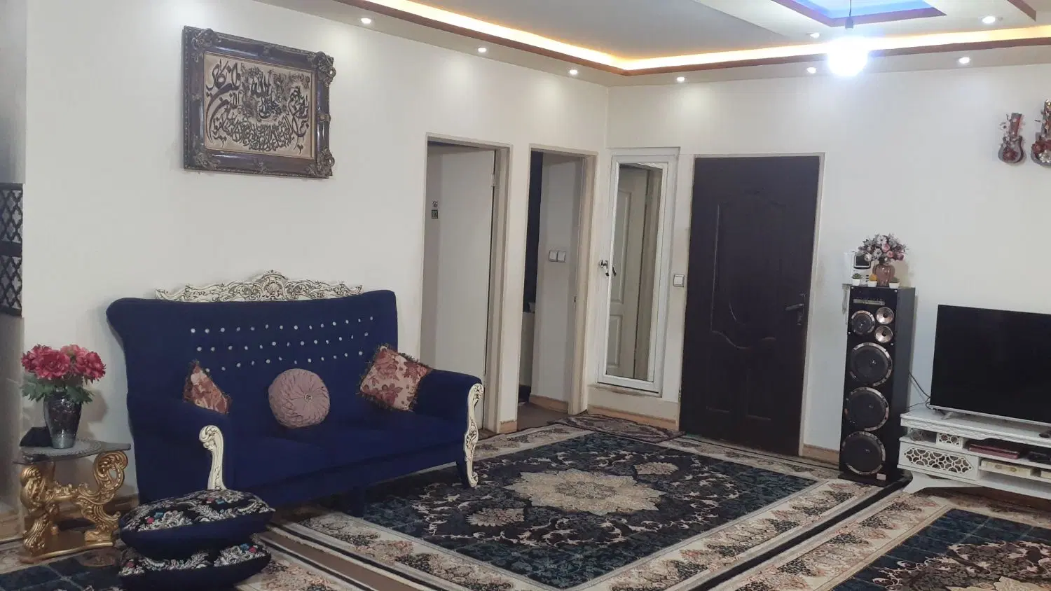 رهن واحد ۱۲۰ متری بسیار تمیز ،طبقه اول با پارکینگ