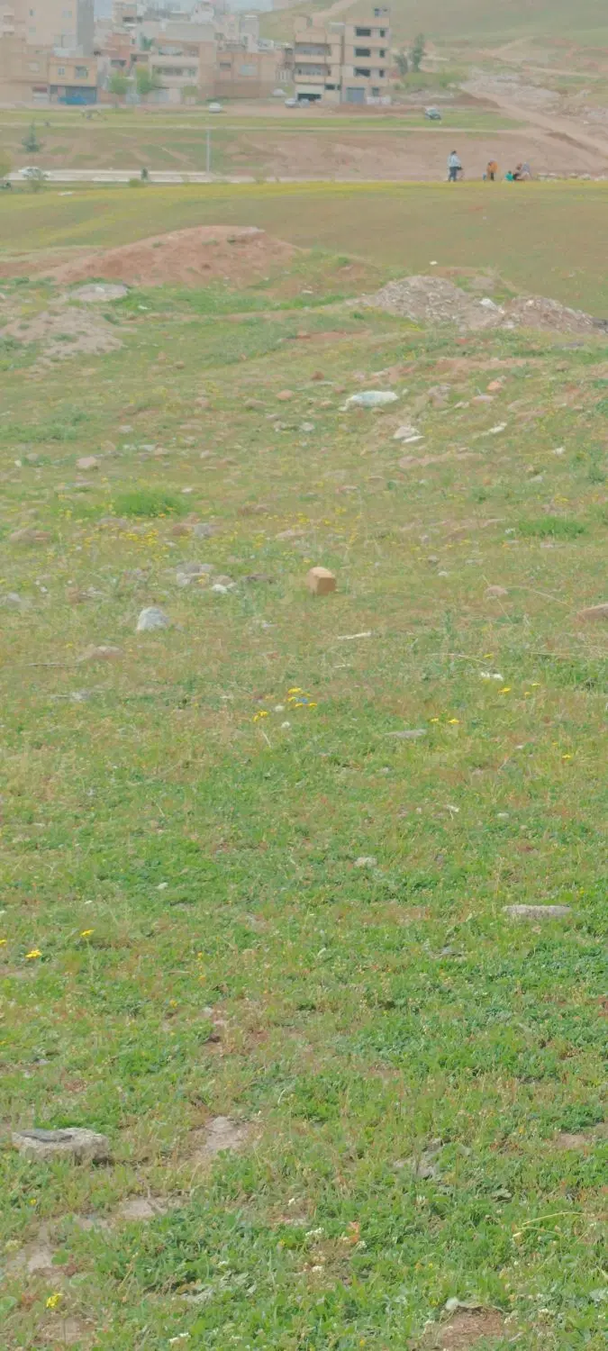 زمین قلعه سنگی