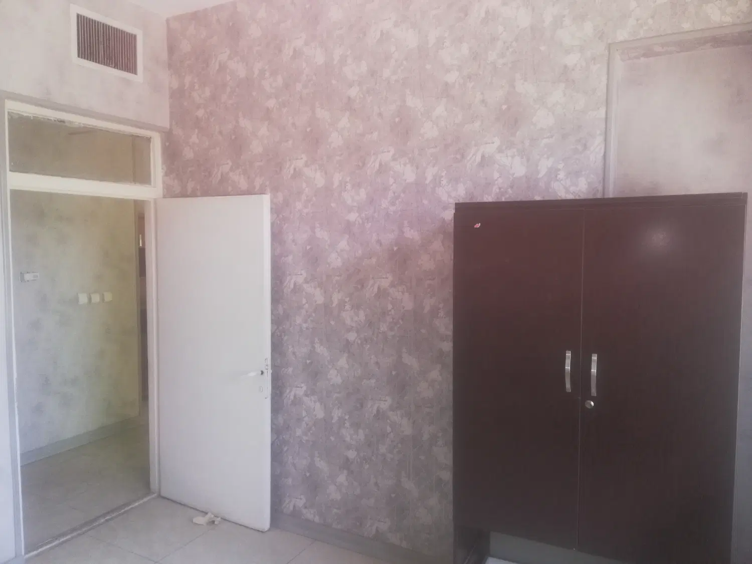 اجاره دفتر100متری کاربرخیابان آتش
