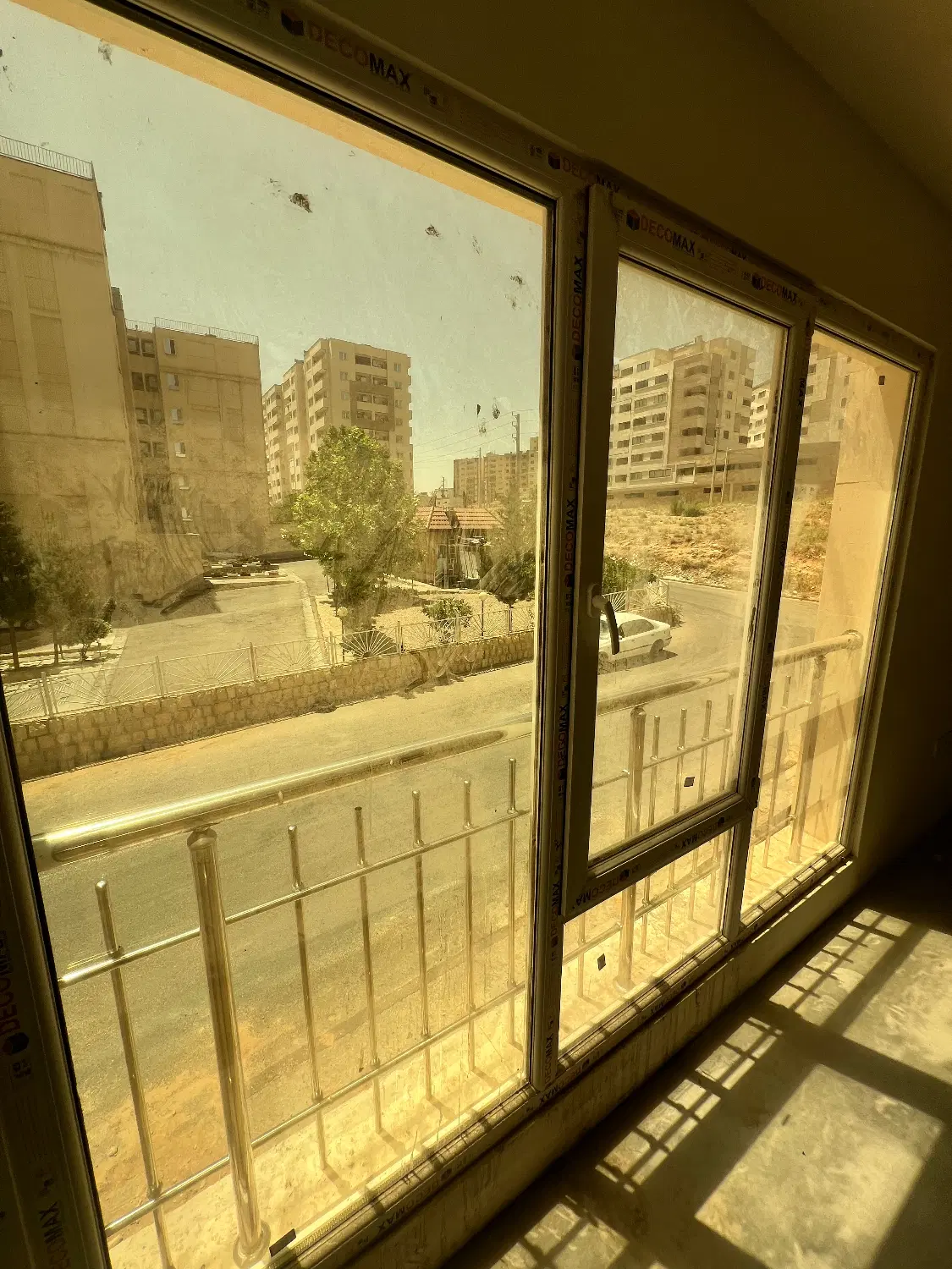 اپارتمان دوخواب شیک و خام
