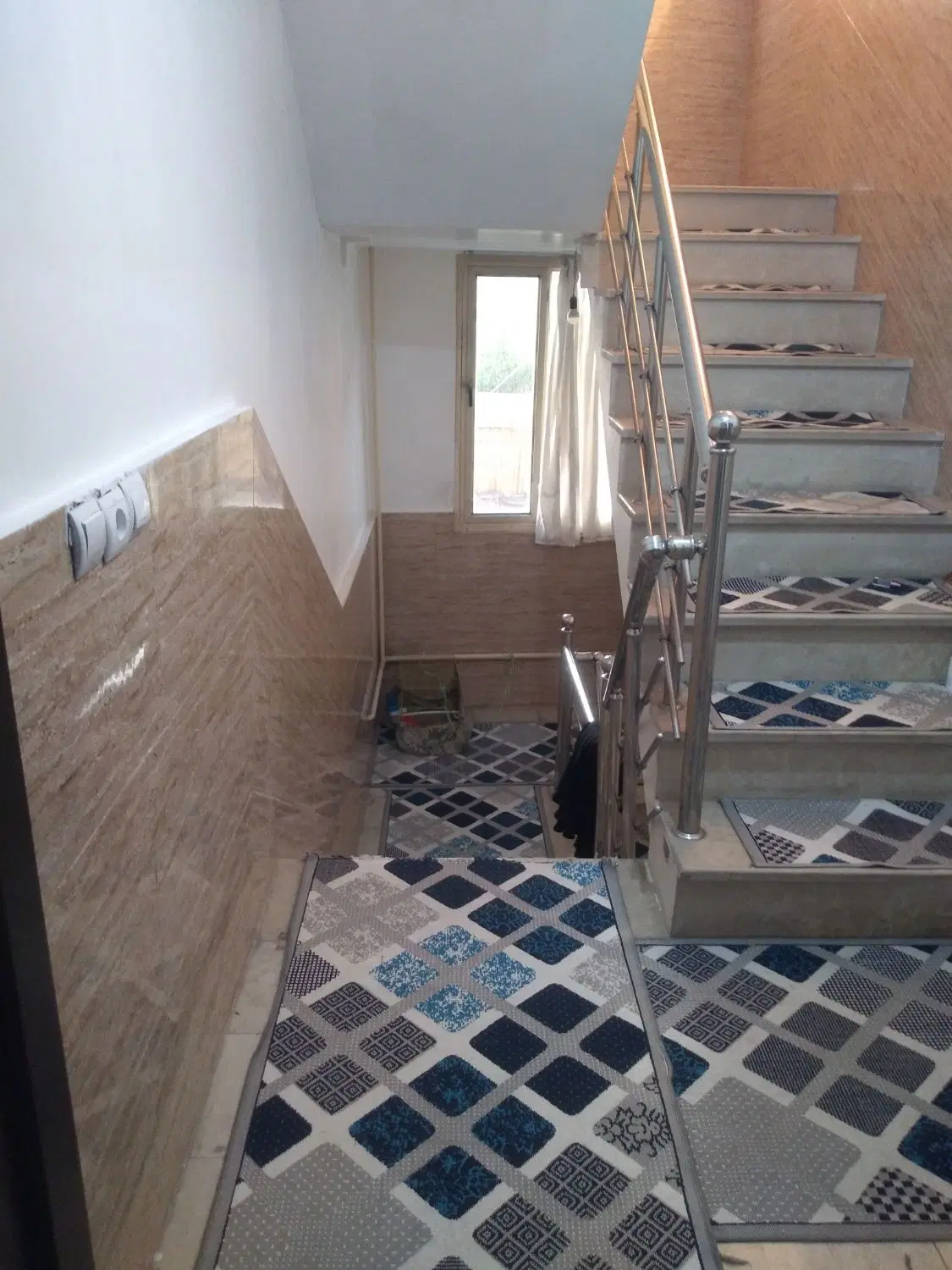 خانه آپارتمانی ۱۲۴ متری فروشی شهرک مدرس (گلتپه)