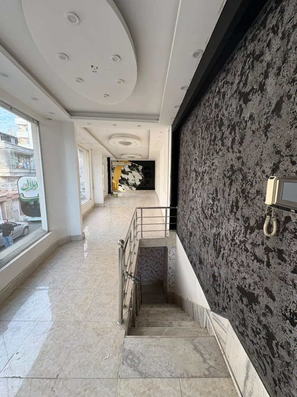 مغازه تجاری بهترین جای ادب
