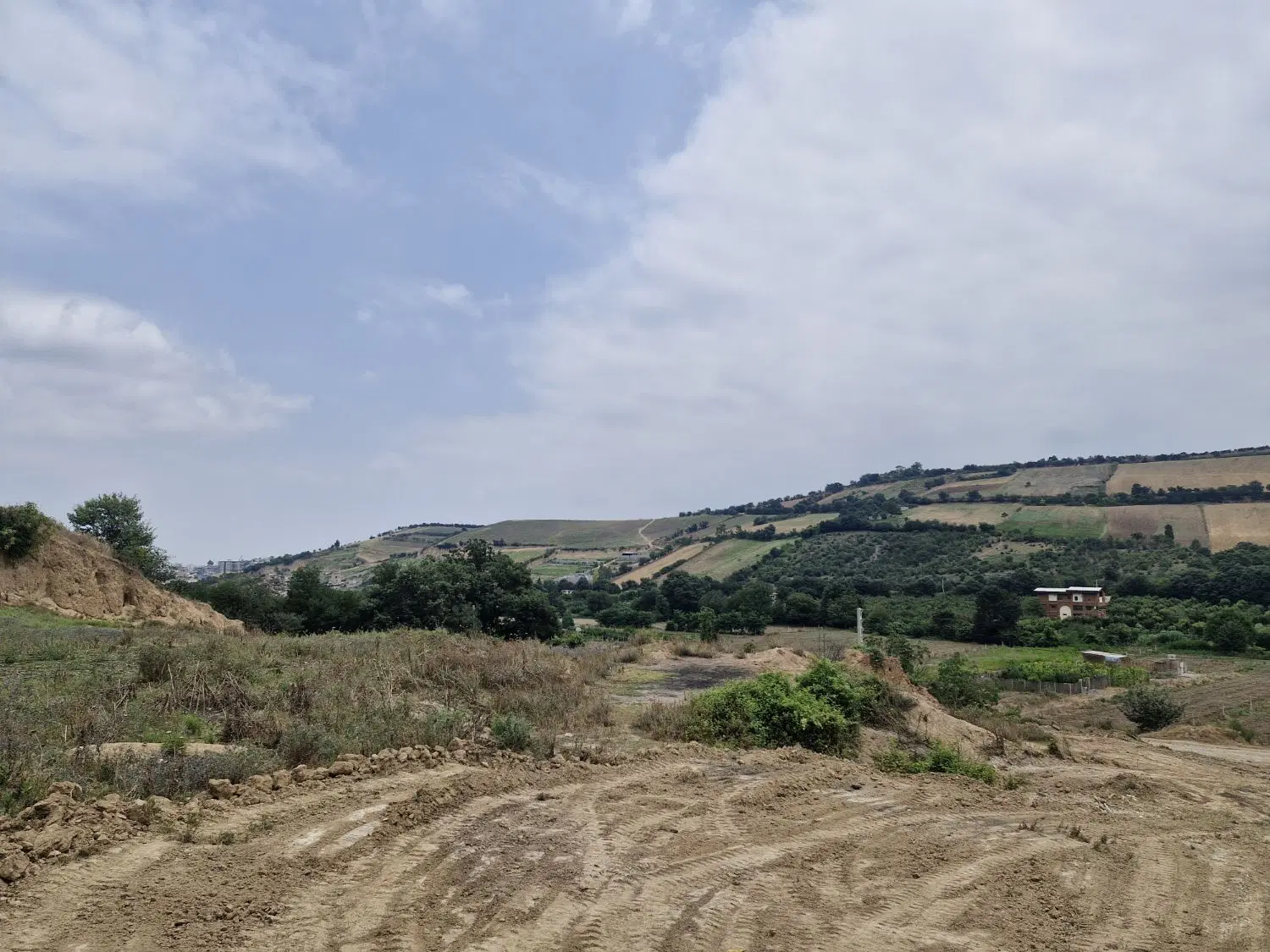 زمین گلند جهت خانه باغ قیمت عالی