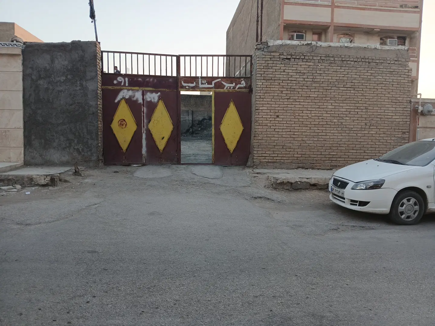 انبار گاراژ ۴۲۰ متر