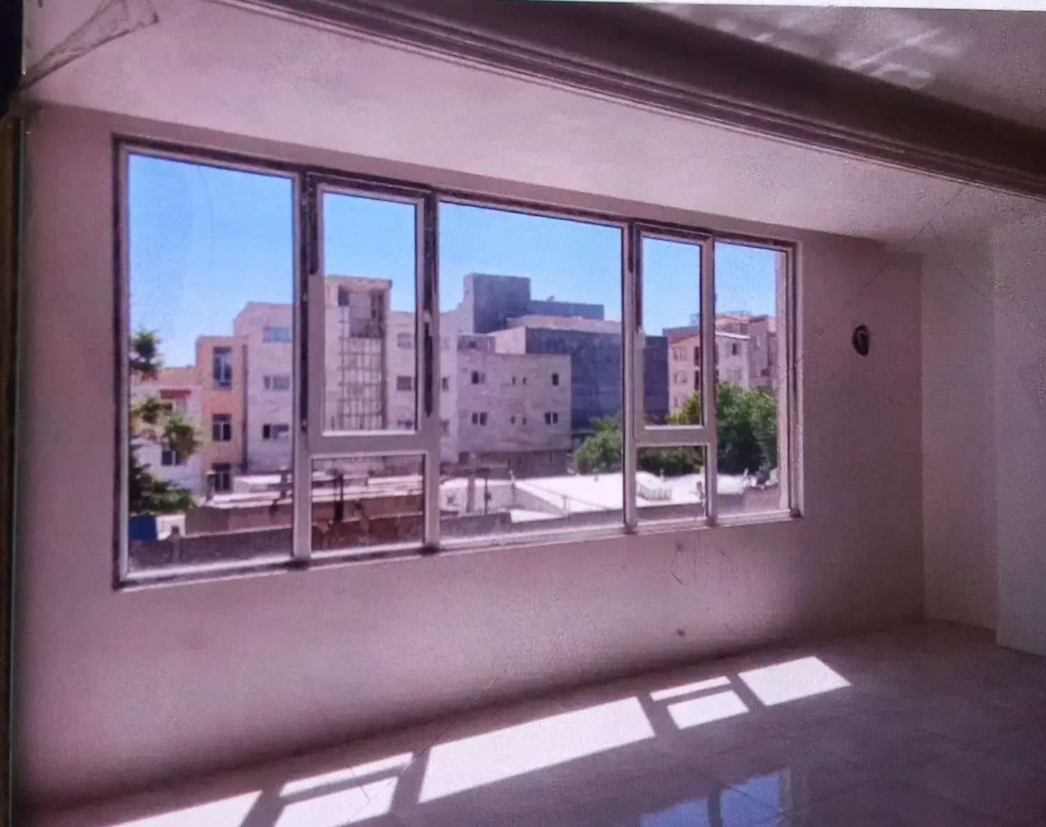 آپارتمان ۲۲۰ متری زیباشهر
