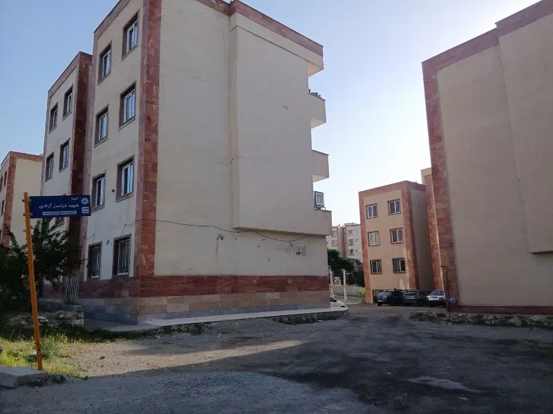 آپارتمان مسکن مهر گیلاوندفروشی پرواز  1