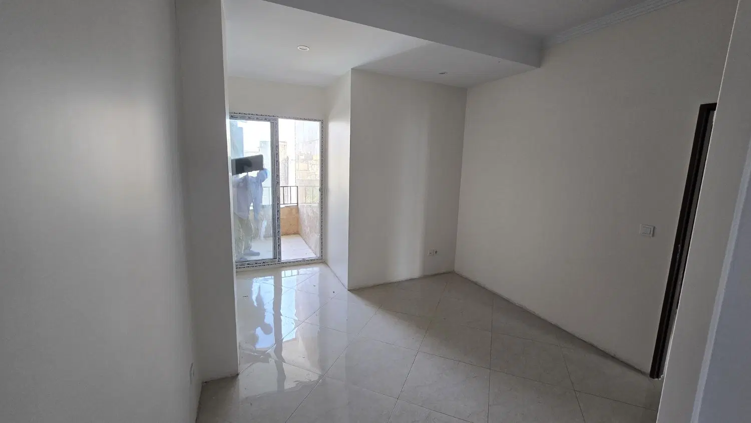 اپارتمان 100