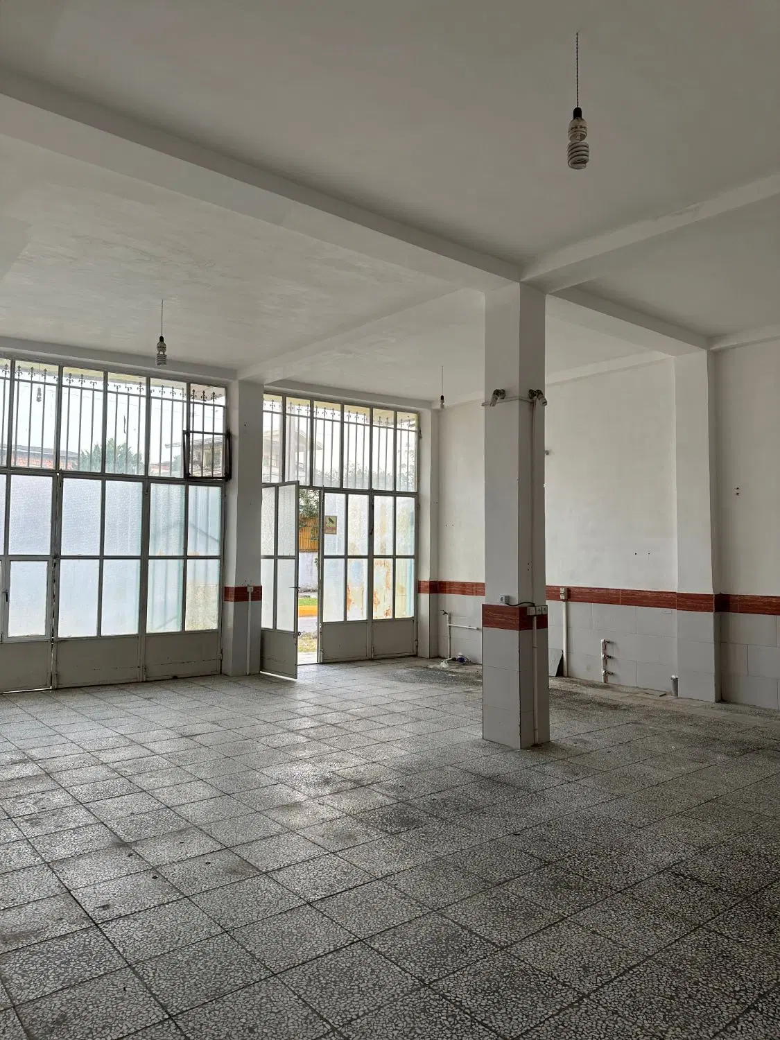 160 متر ملک تجاری مسکونی