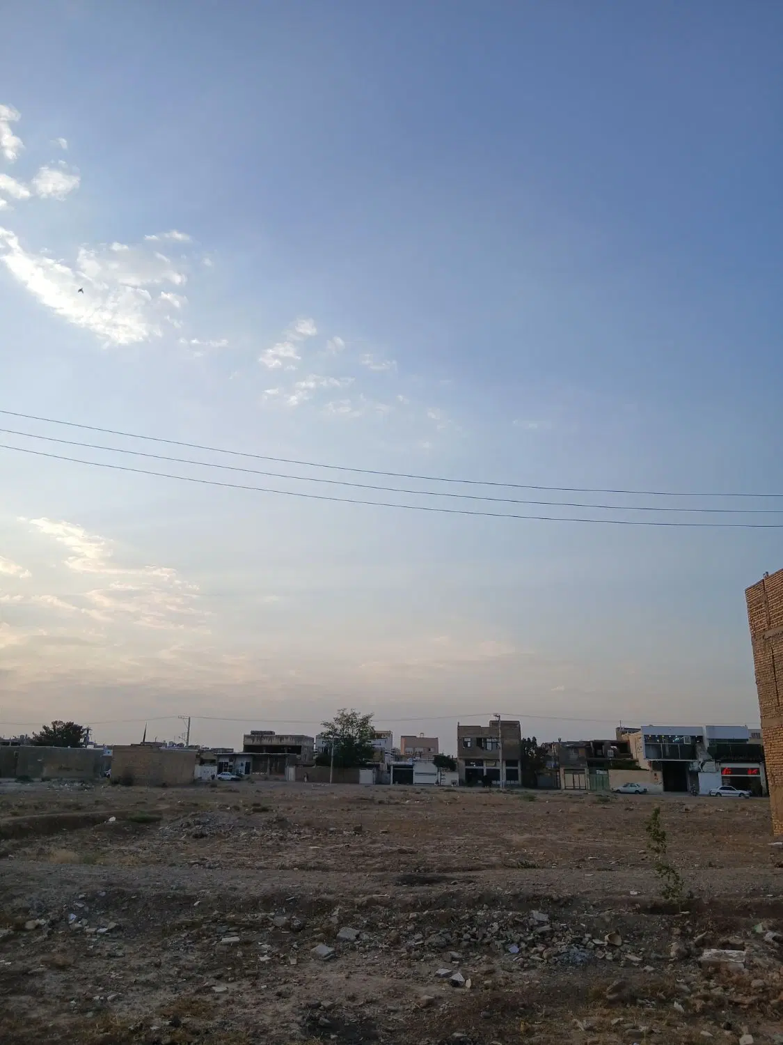 زمین ۱۲۰ متری بین عاشق آباد و شهرک کوثر