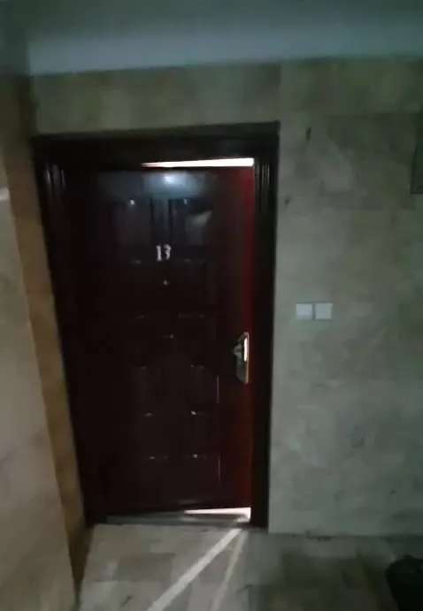 آپارتمان ۹۸ متری بلوار  تهرانسر اصلی کوچه نیلگون