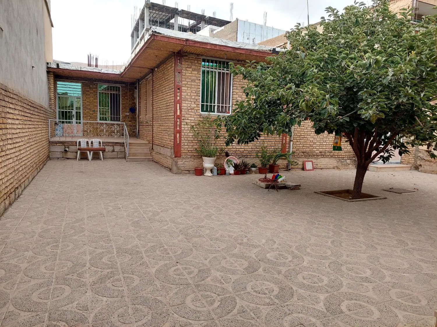 خانه ویلایی ۳۴۸ متری خ حجتی