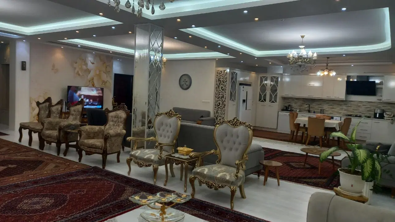 واحد ۲۱۱ متری شریعتی