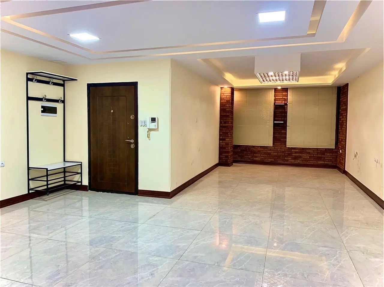 ۱۱۰ متر موقعیت اداری ( رهن )