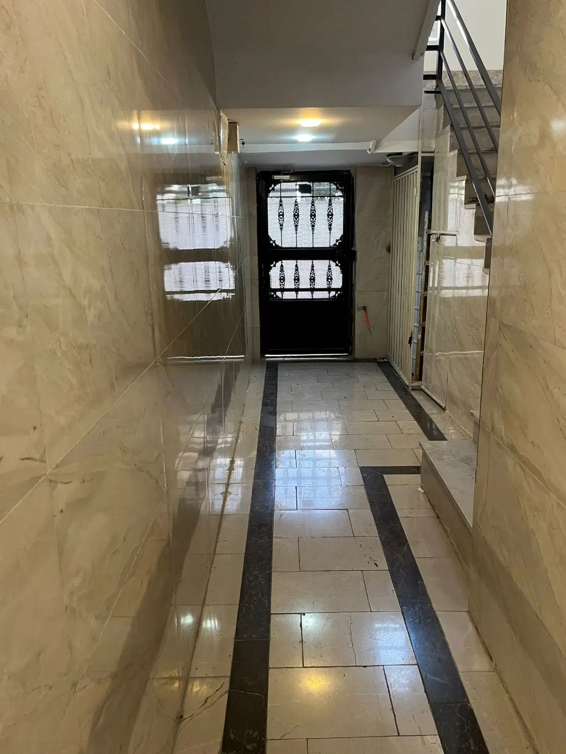 اجاره آپارتمان فاز ۱ فروردین جنوبی