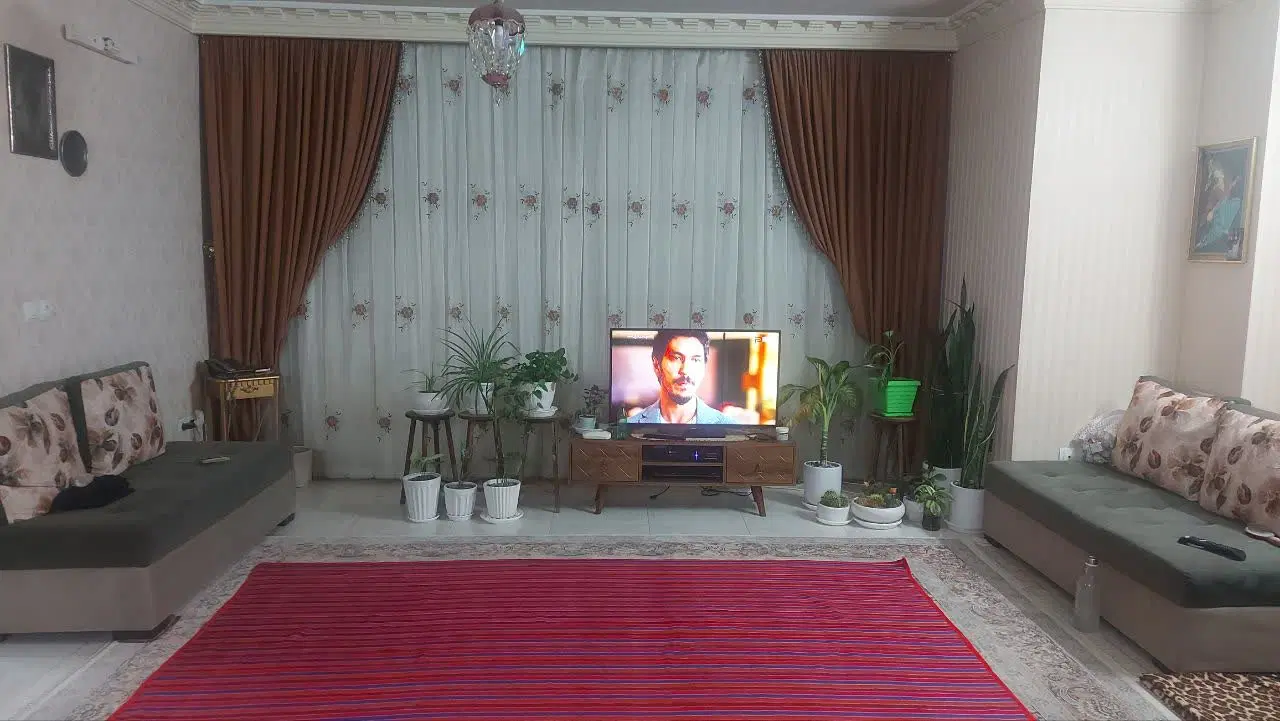 آپارتمان ۱۰۷  احمد اباد رو روی آزمایشگاه مهدیه