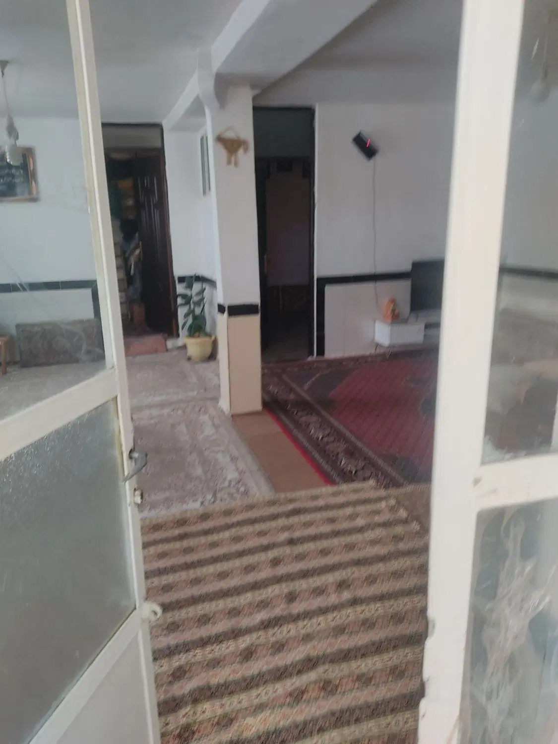واحد طبقه دوم اول خیابان گلشن