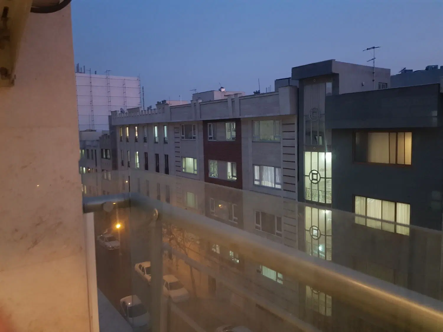 اجاره اپارتمان ۶۸ متری دو خوابه در ولیعصر