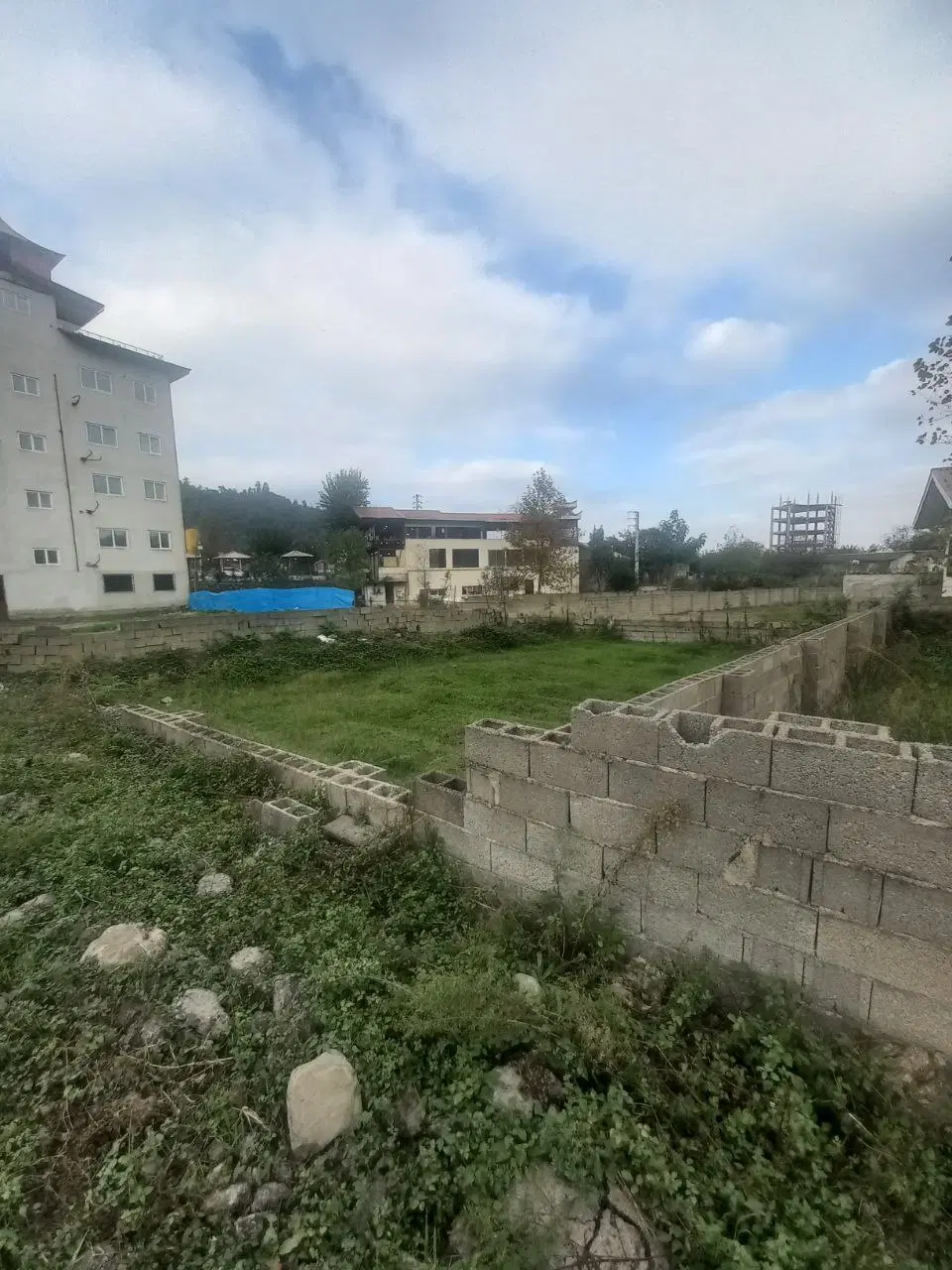زمین ۲۰۰ متری سند تکبرگ
