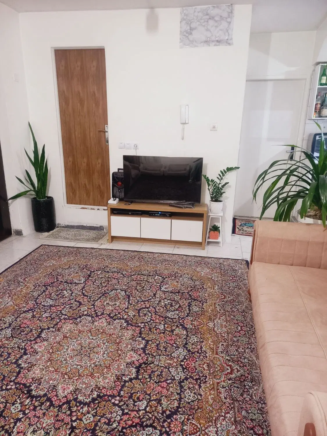 ۶۰ متری دو خوابه طبقه دوم