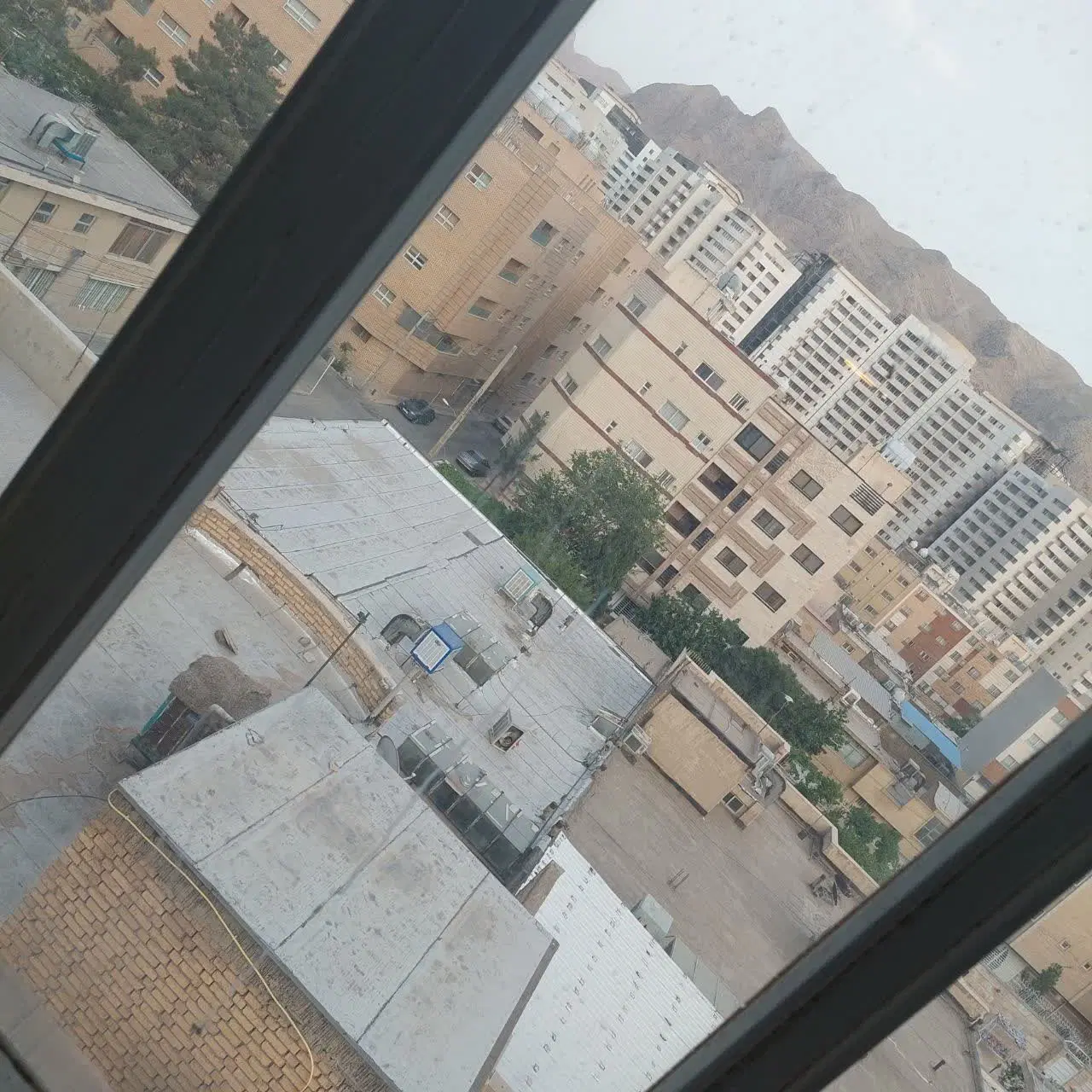 خونه جمع و جور و مرتب
