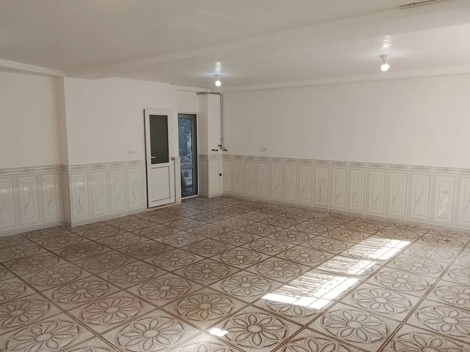 مغازه در قوش میدان